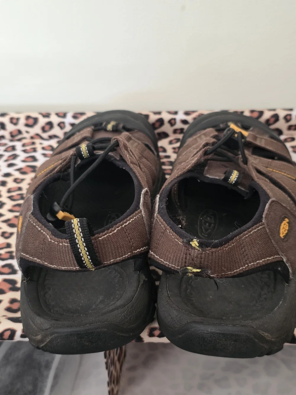 1x FINAL PRICE KEEN Newport H2 Brown Sport Sandals Closed Toe Hiking Men's 10.5